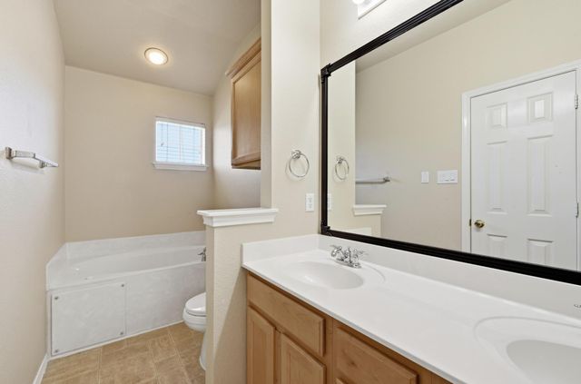 9201 Brodie LN 502, Austin, TX 78748