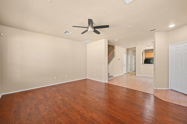 9201 Brodie LN 502, Austin, TX 78748