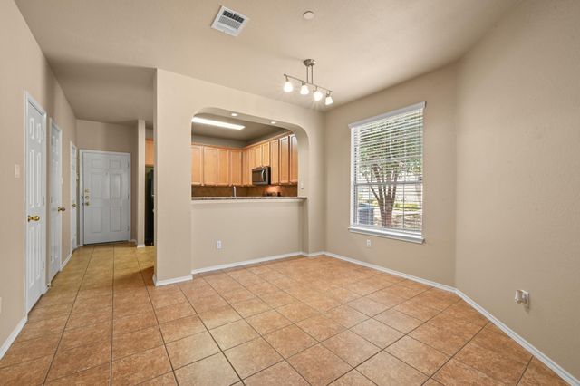 9201 Brodie LN 502, Austin, TX 78748