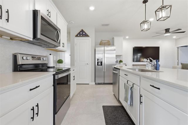 2113 CANOPY TERRACE BOULEVARD, Deland, FL 32724