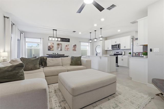 2113 CANOPY TERRACE BOULEVARD, Deland, FL 32724