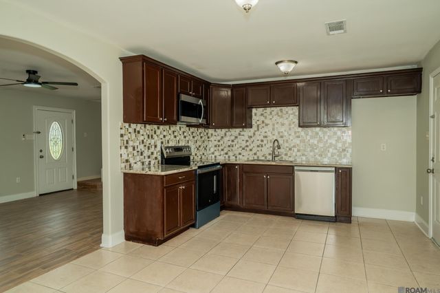 16506 Stephanie Ave, Baton Rouge, LA 70819