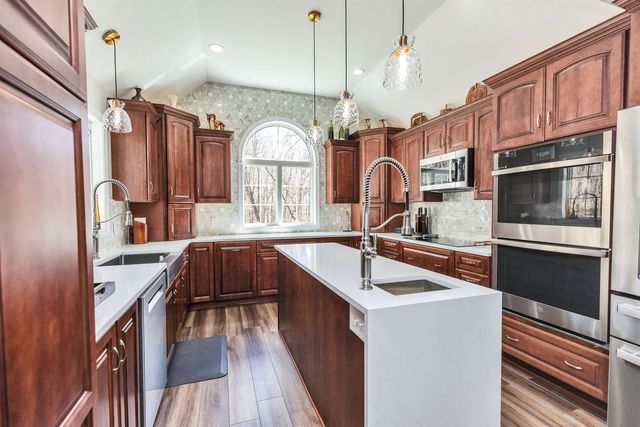 13 Johnson Street, Windham, NH 03087