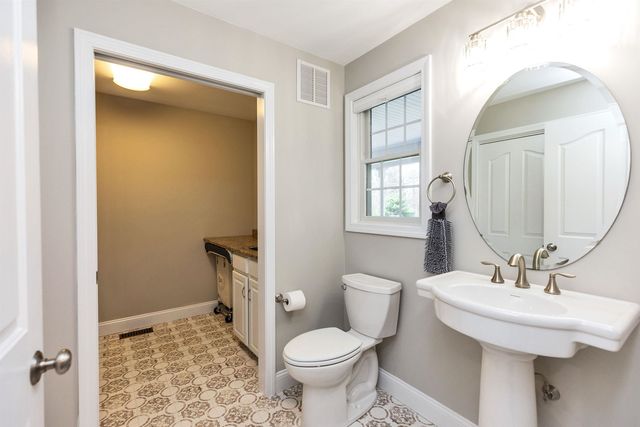 13 Johnson Street, Windham, NH 03087
