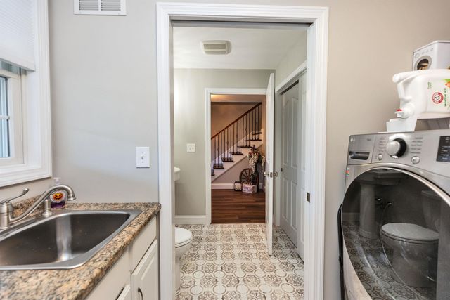 13 Johnson Street, Windham, NH 03087