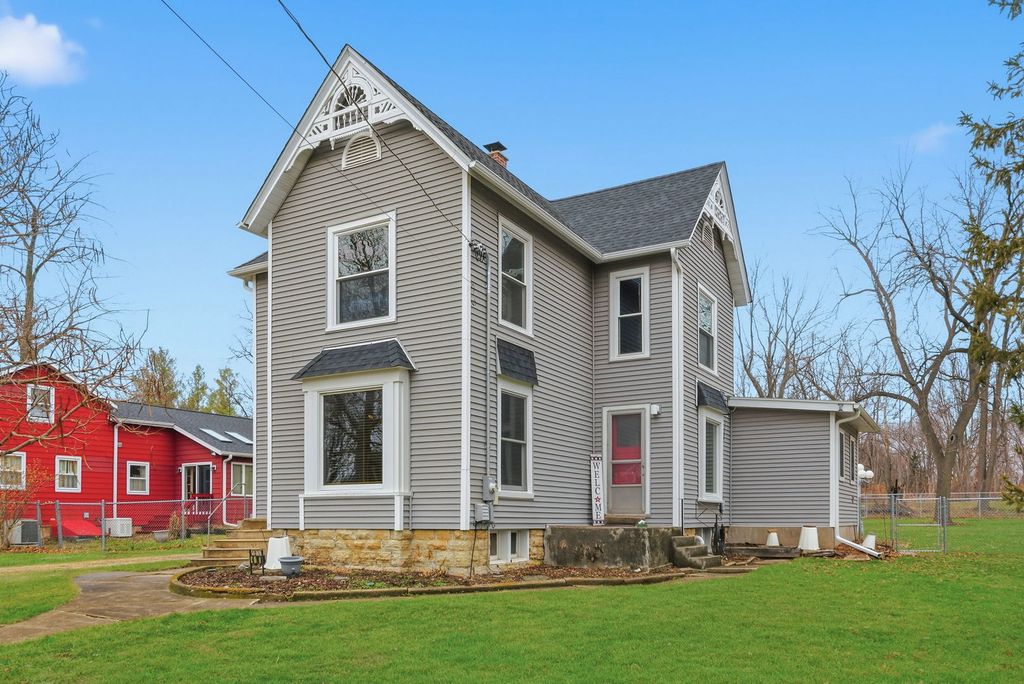 410 W Reader Street, Elburn, IL 60119