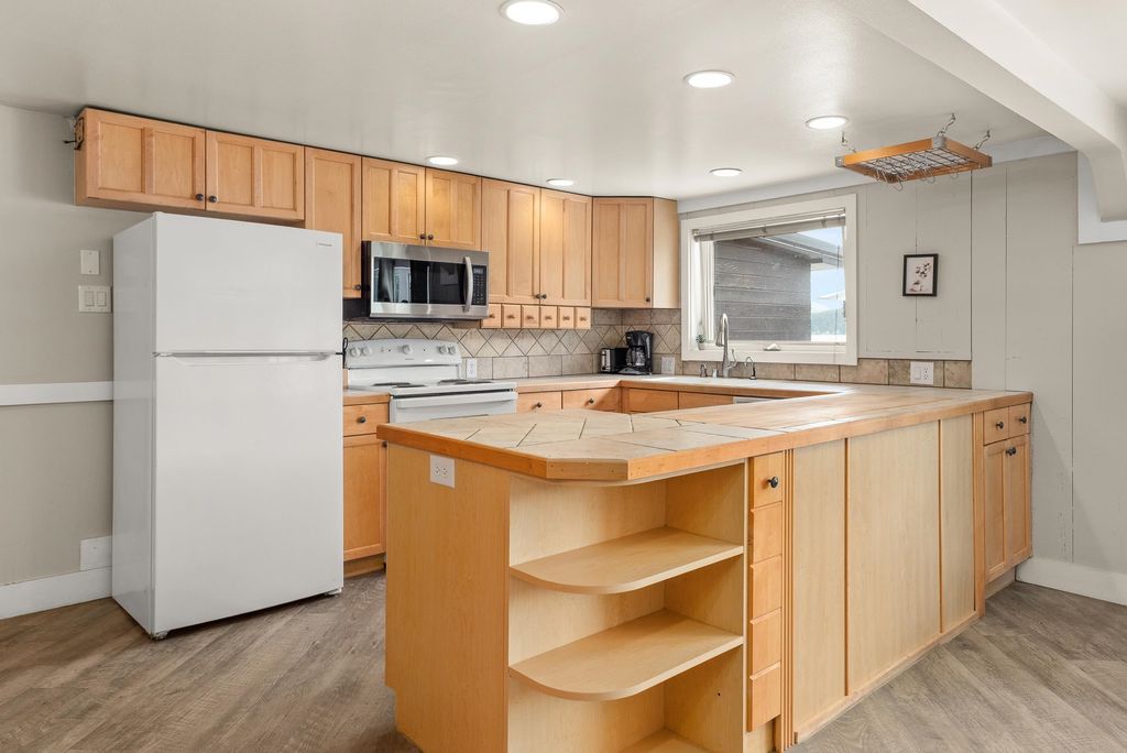 41987 Shore Acres Rd, Loon Lake, WA 99148 photo 11