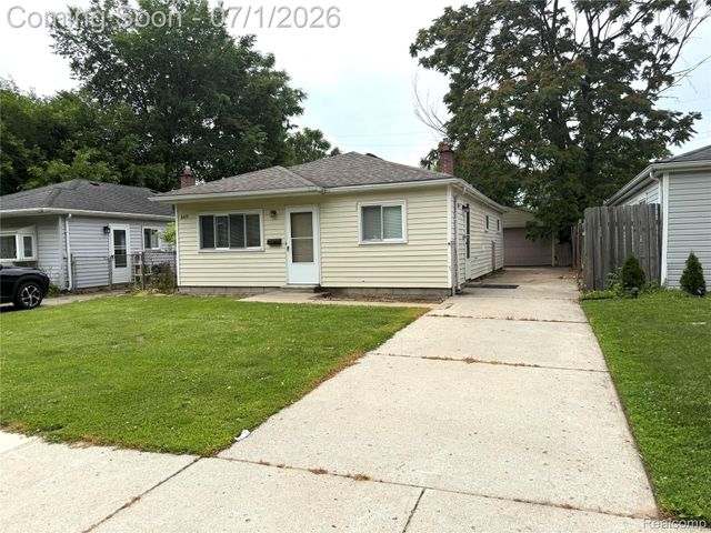 6475 N Highland Street, Dearborn Heights, MI 48127
