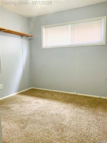 6475 N Highland Street, Dearborn Heights, MI 48127