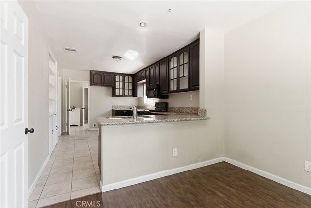 15000 Hamlin Street, Van Nuys, CA 91411