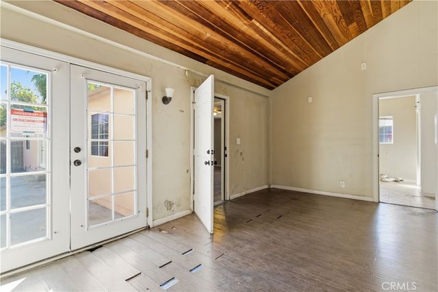 15000 Hamlin Street, Van Nuys, CA 91411