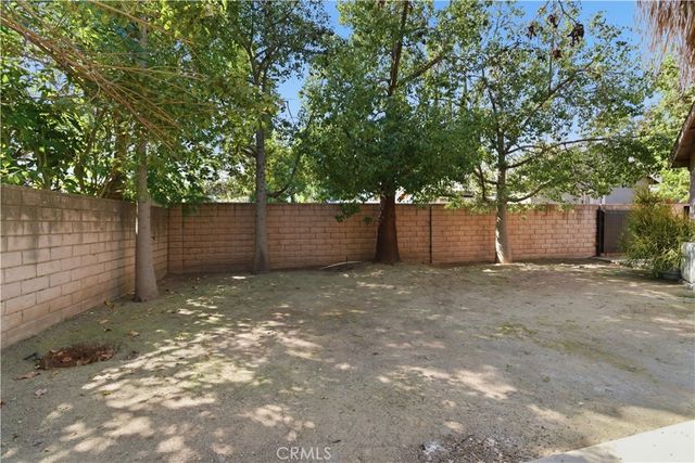 15000 Hamlin Street, Van Nuys, CA 91411