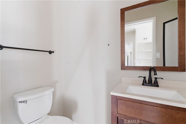 15000 Hamlin Street, Van Nuys, CA 91411