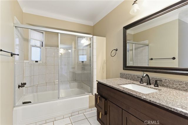 15000 Hamlin Street, Van Nuys, CA 91411