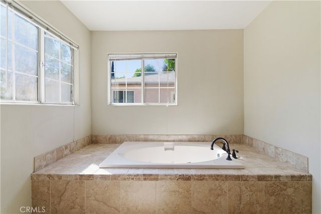 15000 Hamlin Street, Van Nuys, CA 91411