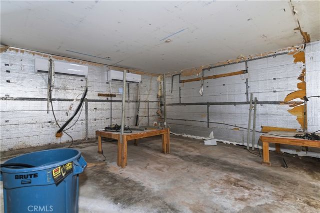 15000 Hamlin Street, Van Nuys, CA 91411