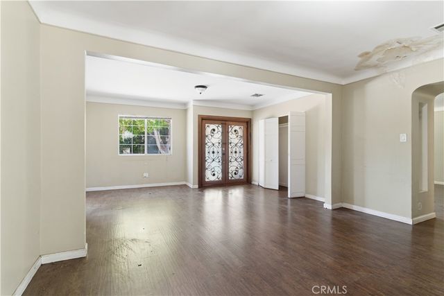 15000 Hamlin Street, Van Nuys, CA 91411