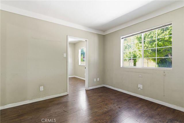 15000 Hamlin Street, Van Nuys, CA 91411