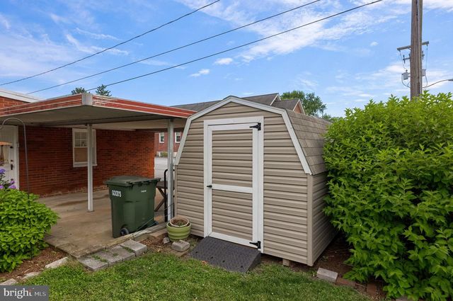 937 FOUNTAIN AVE, Lancaster, PA 17601