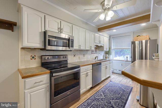 937 FOUNTAIN AVE, Lancaster, PA 17601