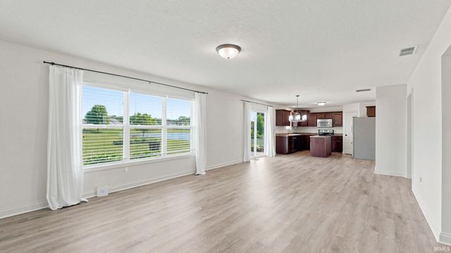 1360 Gateway Trail, Fort Wayne, IN 46845