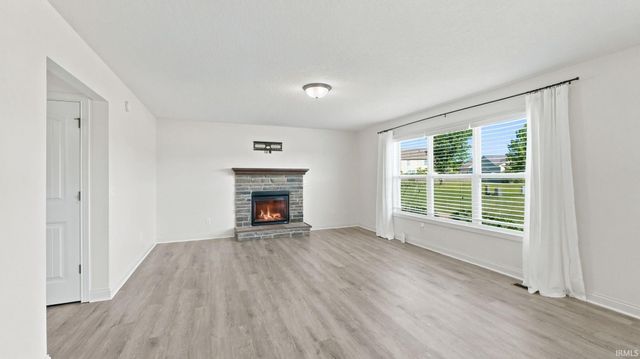 1360 Gateway Trail, Fort Wayne, IN 46845