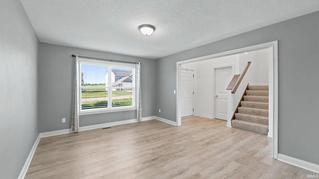 1360 Gateway Trail, Fort Wayne, IN 46845