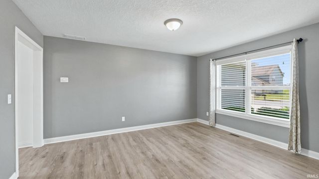 1360 Gateway Trail, Fort Wayne, IN 46845