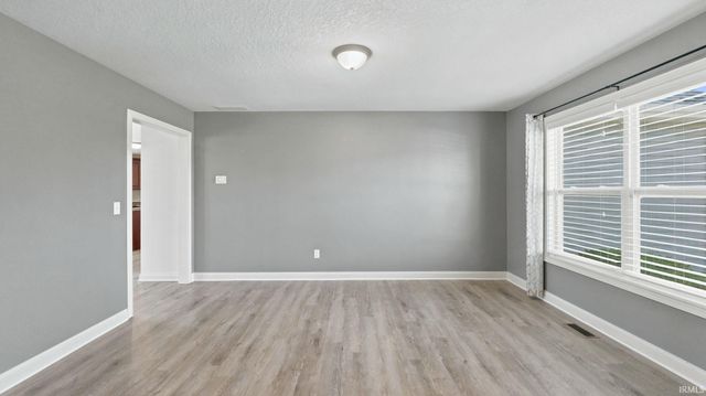 1360 Gateway Trail, Fort Wayne, IN 46845