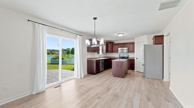 1360 Gateway Trail, Fort Wayne, IN 46845
