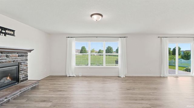 1360 Gateway Trail, Fort Wayne, IN 46845