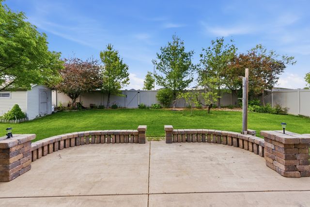 15726 Menominee Court, Manhattan, IL 60442