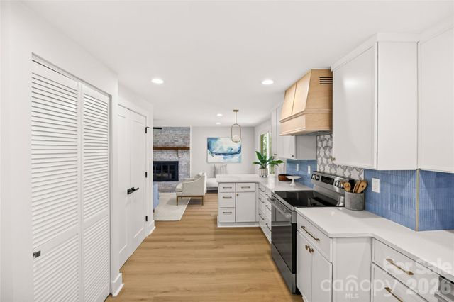 417 Regency Drive, Charlotte, NC 28211