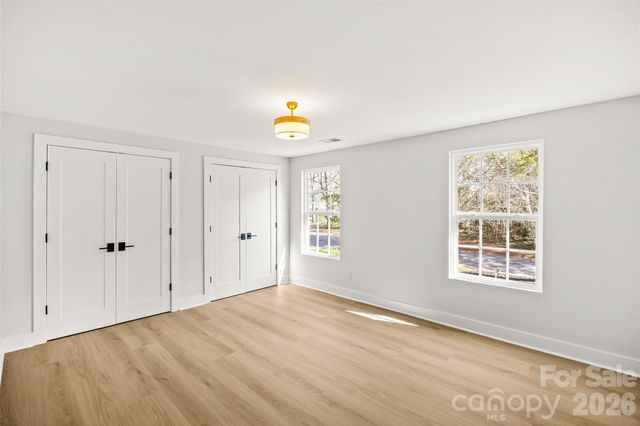 417 Regency Drive, Charlotte, NC 28211