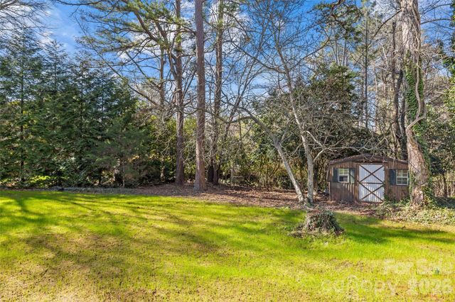 417 Regency Drive, Charlotte, NC 28211