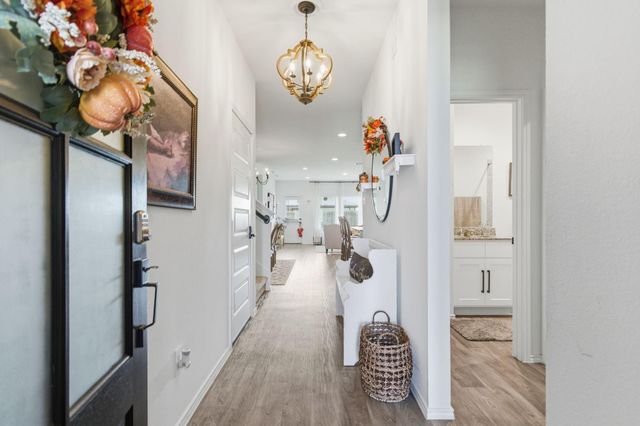 2215 Laurel Bloom Lane, Sealy, TX 77474