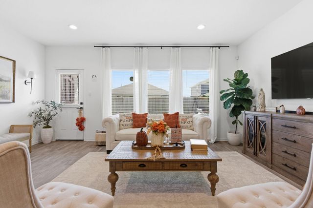 2215 Laurel Bloom Lane, Sealy, TX 77474