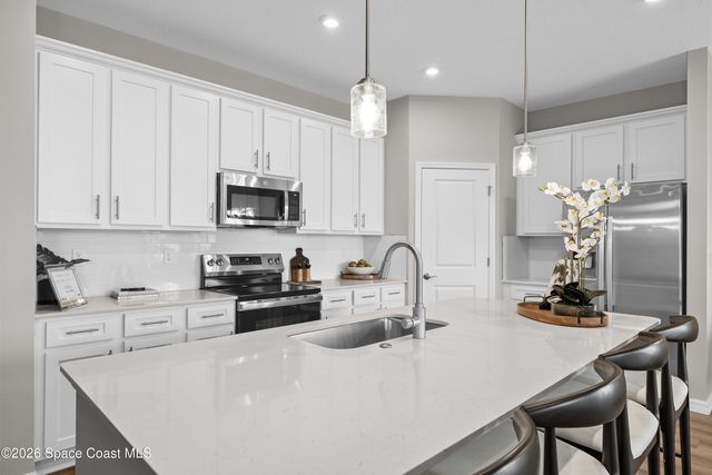 1472 Dunblane Way NE, Palm Bay, FL 32905