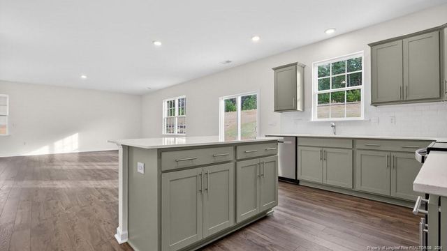 706 Lazy Elm Lane, Aberdeen, NC 28315