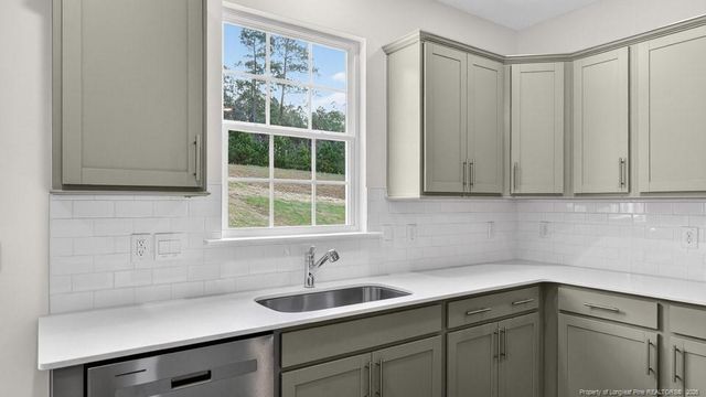 706 Lazy Elm Lane, Aberdeen, NC 28315