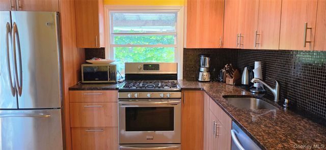 1192 State Route 52 2 A, Loch Sheldrake, NY 12759