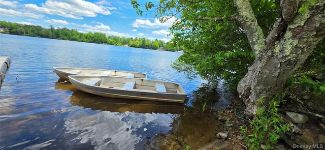 1192 State Route 52 2 A, Loch Sheldrake, NY 12759