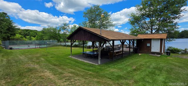 1192 State Route 52 2 A, Loch Sheldrake, NY 12759