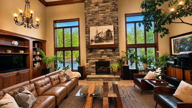 8140 134th Street W, Apple Valley, MN 55124