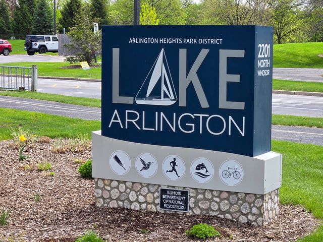 1955 N Stillwater Road 0, Arlington Heights, IL 60004