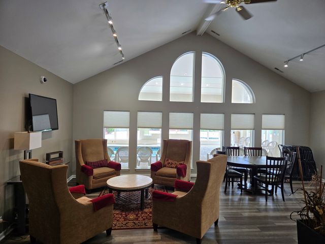 1955 N Stillwater Road 0, Arlington Heights, IL 60004
