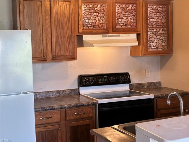 3857 Schooner TRL, Chesapeake, VA 23321