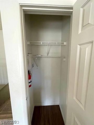 6316 BEIGE BLUFF Street 201, North Las Vegas, NV 89081