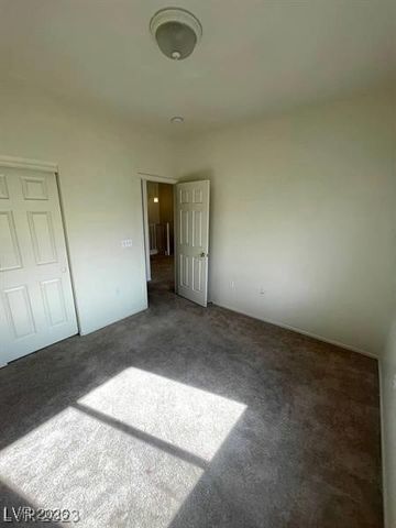 6316 BEIGE BLUFF Street 201, North Las Vegas, NV 89081