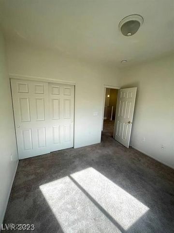 6316 BEIGE BLUFF Street 201, North Las Vegas, NV 89081